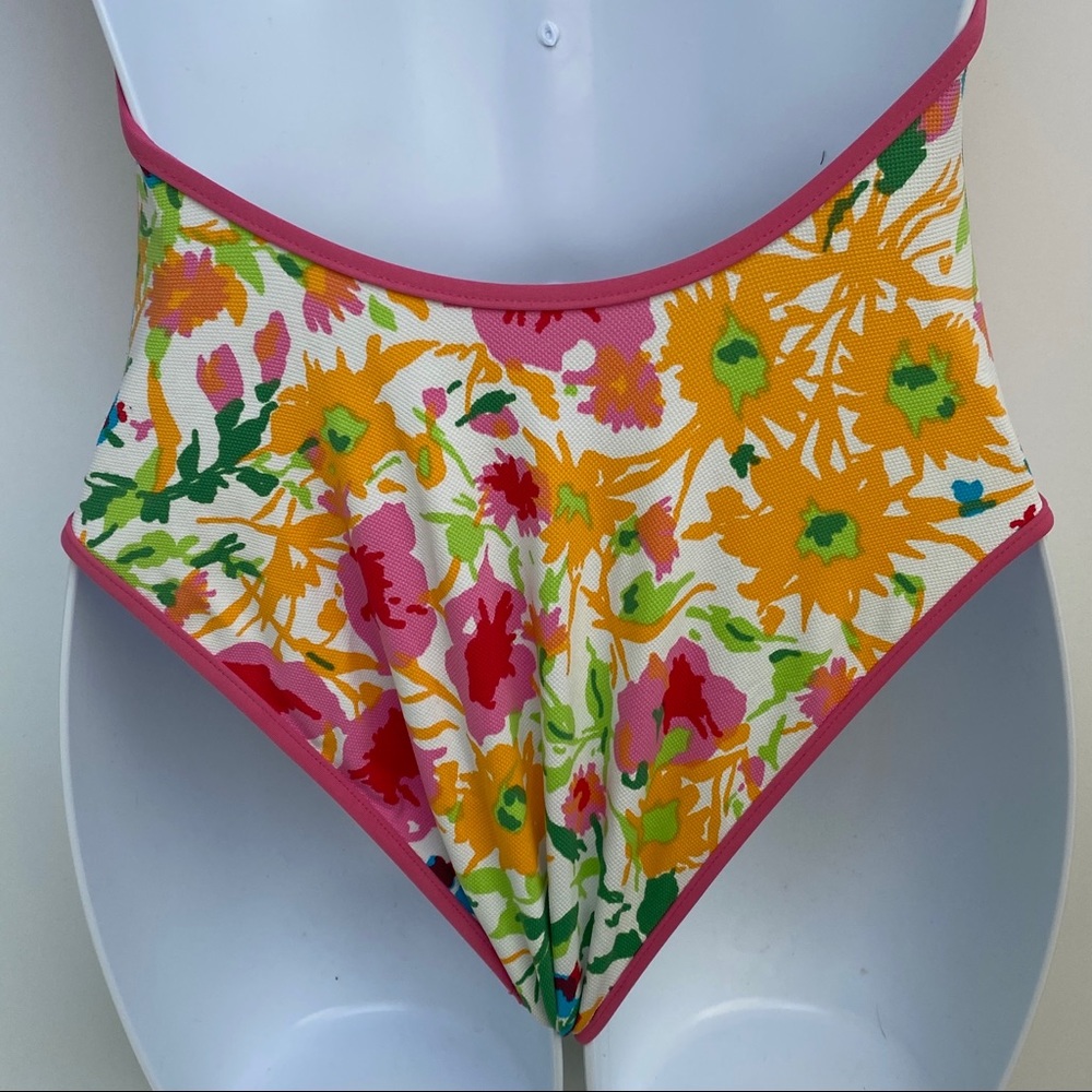 One Piece Deep V neck backless Swimsuit Small - Picture 7 of 15